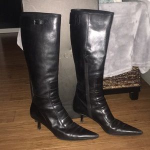 Knee high black leather Gucci boots size 10